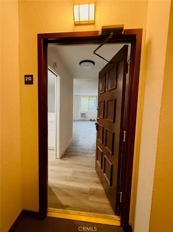 Long Beach, CA 90807,4170 Elm AVE #213