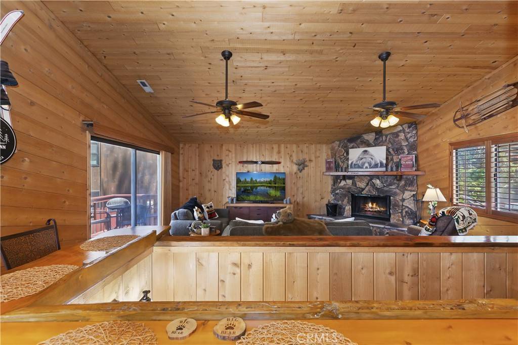 Big Bear Lake, CA 92315,43122 Moonridge RD