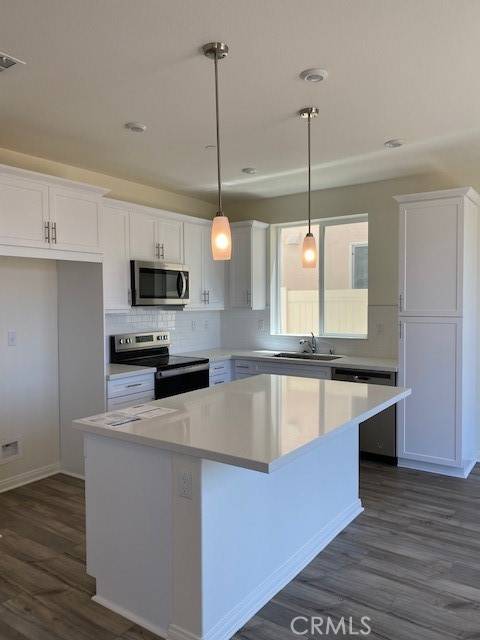 Lake Elsinore, CA 92530,934 Helena Ridge
