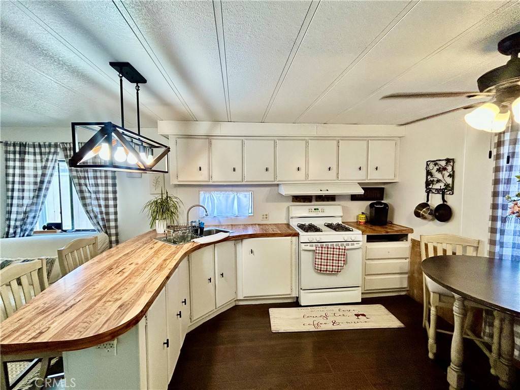 Glendora, CA 91740,925 Bonita AVE #3