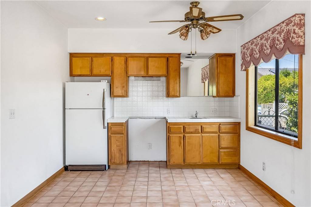 San Pedro, CA 90731,920 W Elberon AVE
