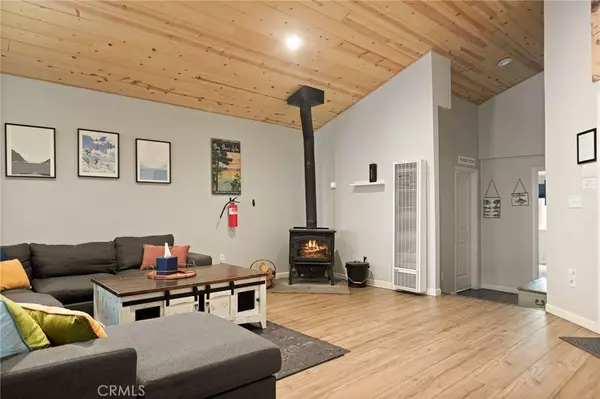 Big Bear Lake, CA 92315,40224 Mahanoy LN