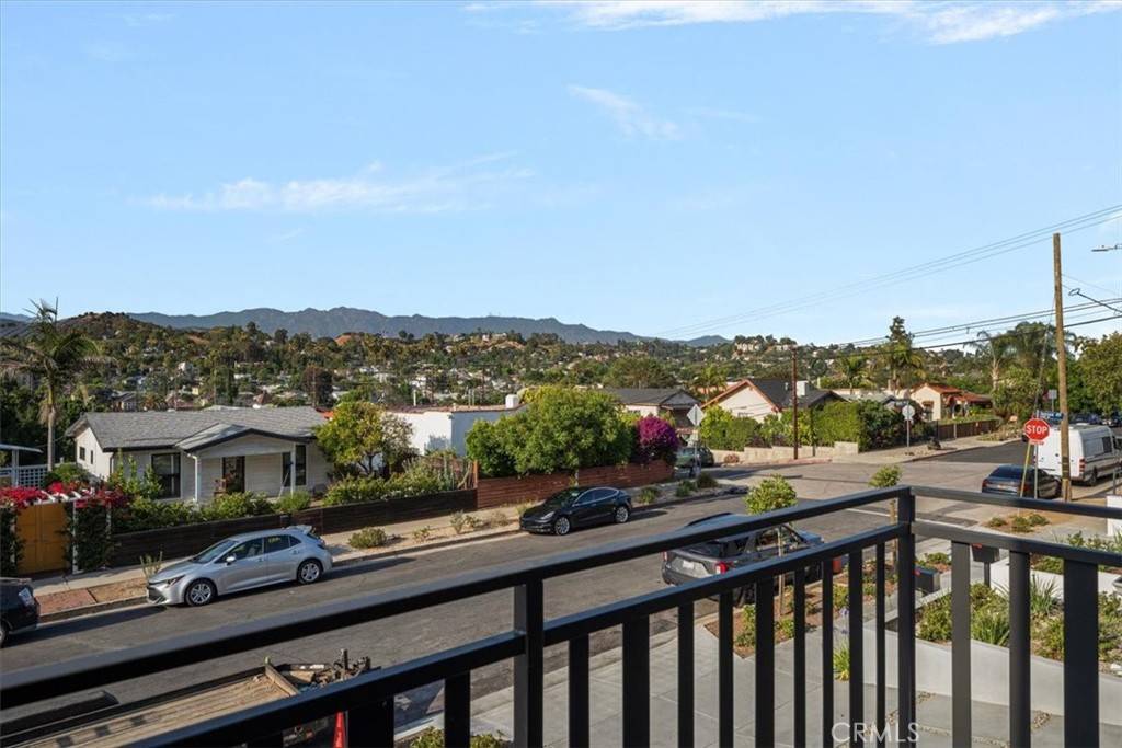 Los Angeles, CA 90042,4850 Buchanan