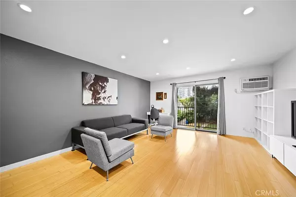 West Hollywood, CA 90069,1222 N Olive Dr #311