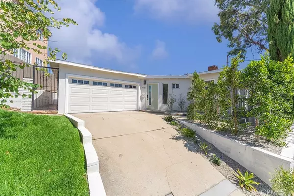 Los Angeles, CA 90065,981 Nordica DR