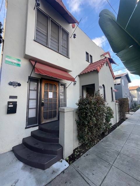 Long Beach, CA 90804,3320 E 8th ST