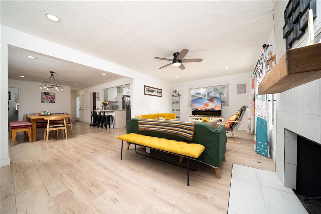 Montclair, CA 91763,9966 Vernon AVE