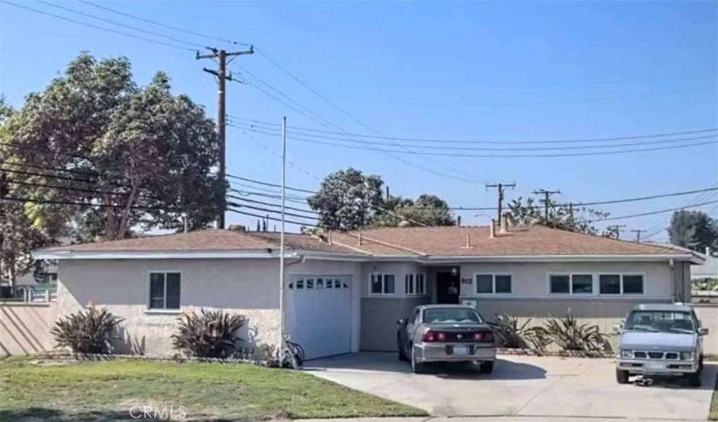 902 Alene CIR, Santa Ana, CA 92703