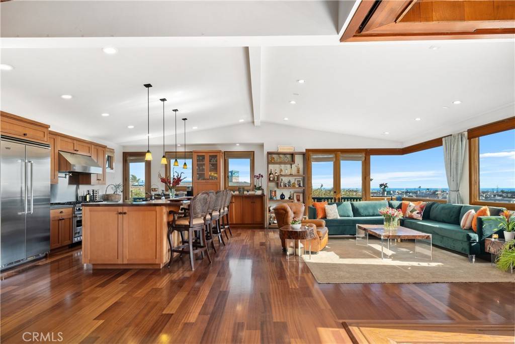 624 6th ST, Manhattan Beach, CA 90266