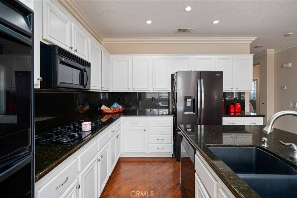Corona, CA 92883,1602 Spyglass DR