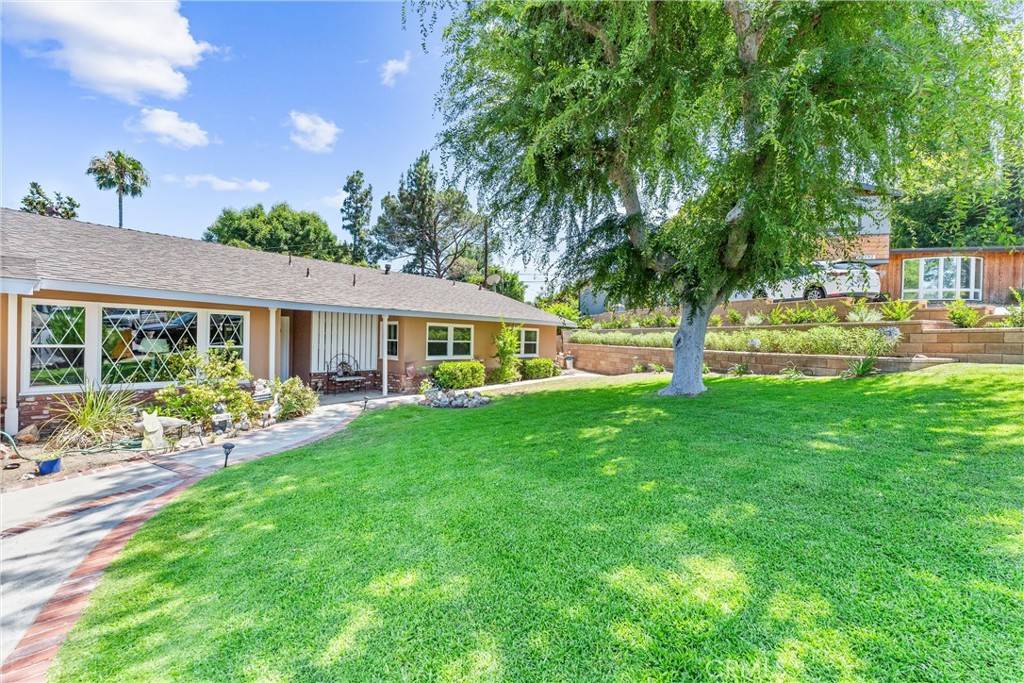 North Tustin, CA 92705,19302 Maynard WAY