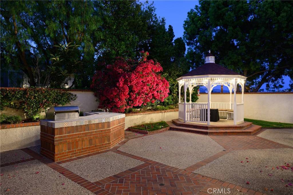 Yorba Linda, CA 92887,20485 Via Canarias