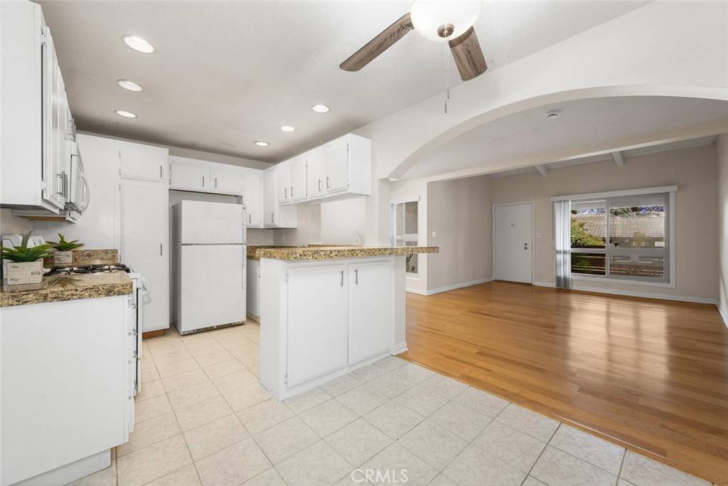 3721 Country Club DR #18, Long Beach, CA 90807