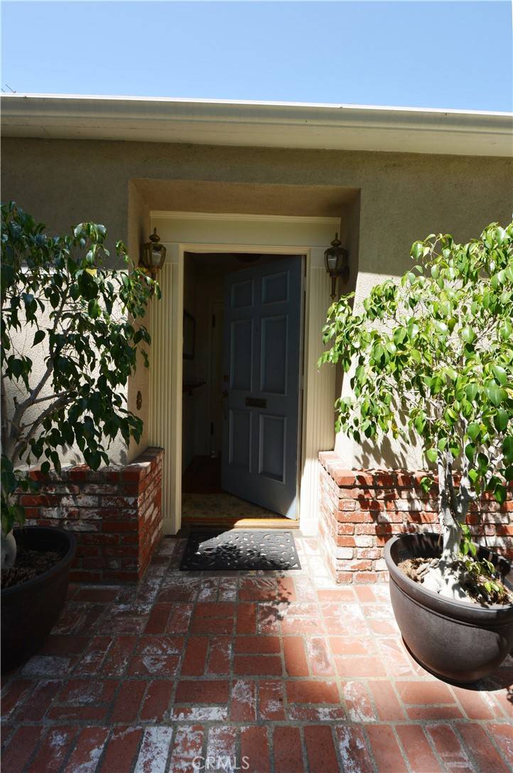 Whittier, CA 90601,11514 Beverly BLVD