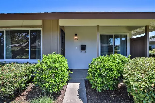 17621 17th ST #16D, Tustin, CA 92780