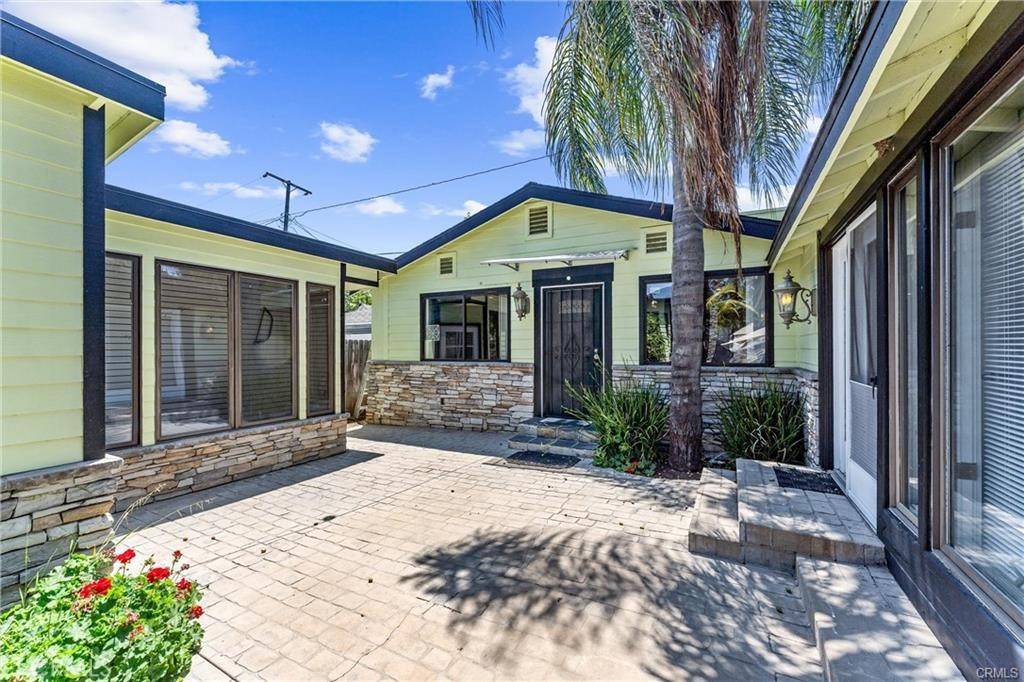 Santa Ana, CA 92703,904 N Lowell ST