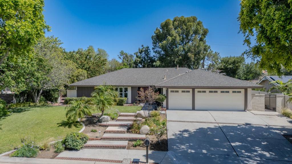 18269 Laurel View DR, Yorba Linda, CA 92886