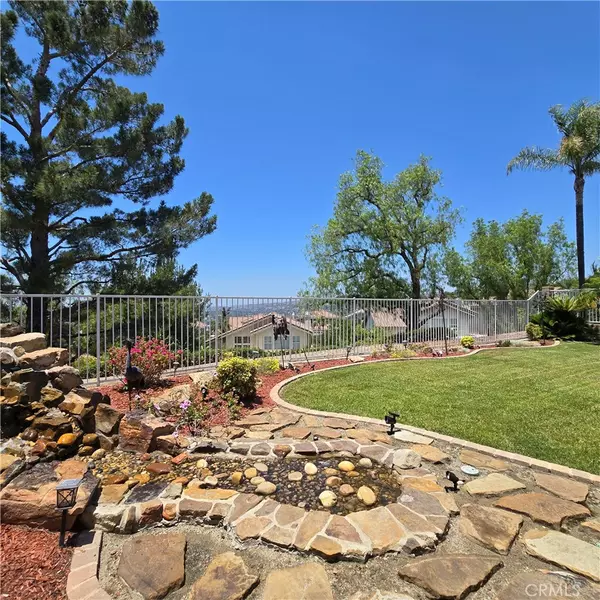 Anaheim Hills, CA 92808,530 S Laureltree DR