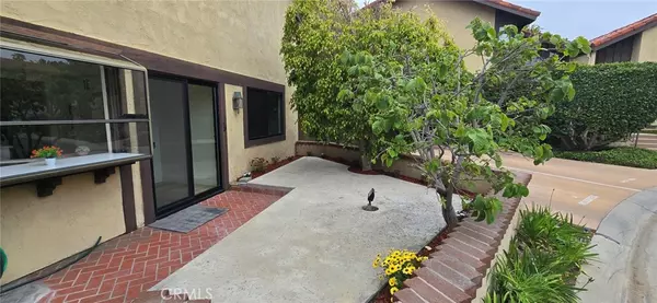 Long Beach, CA 90804,1364 Park Plaza DR