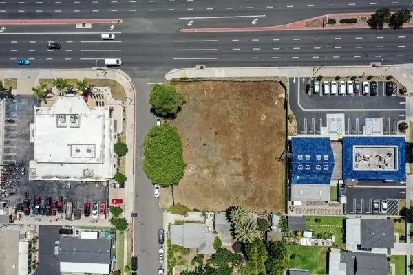 Huntington Beach, CA 92647,7942 Speer DR