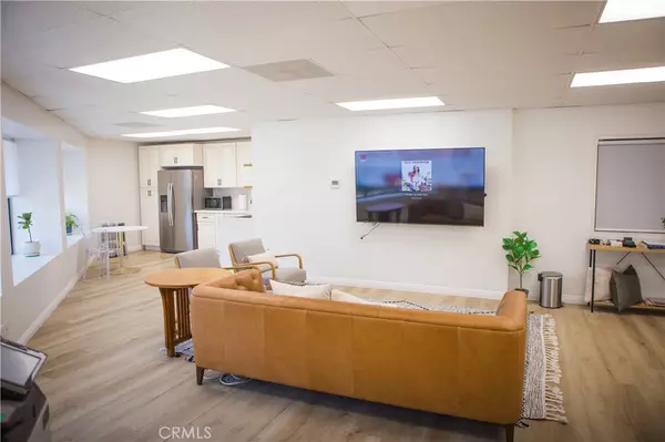 Costa Mesa, CA 92626,890 Baker St #202