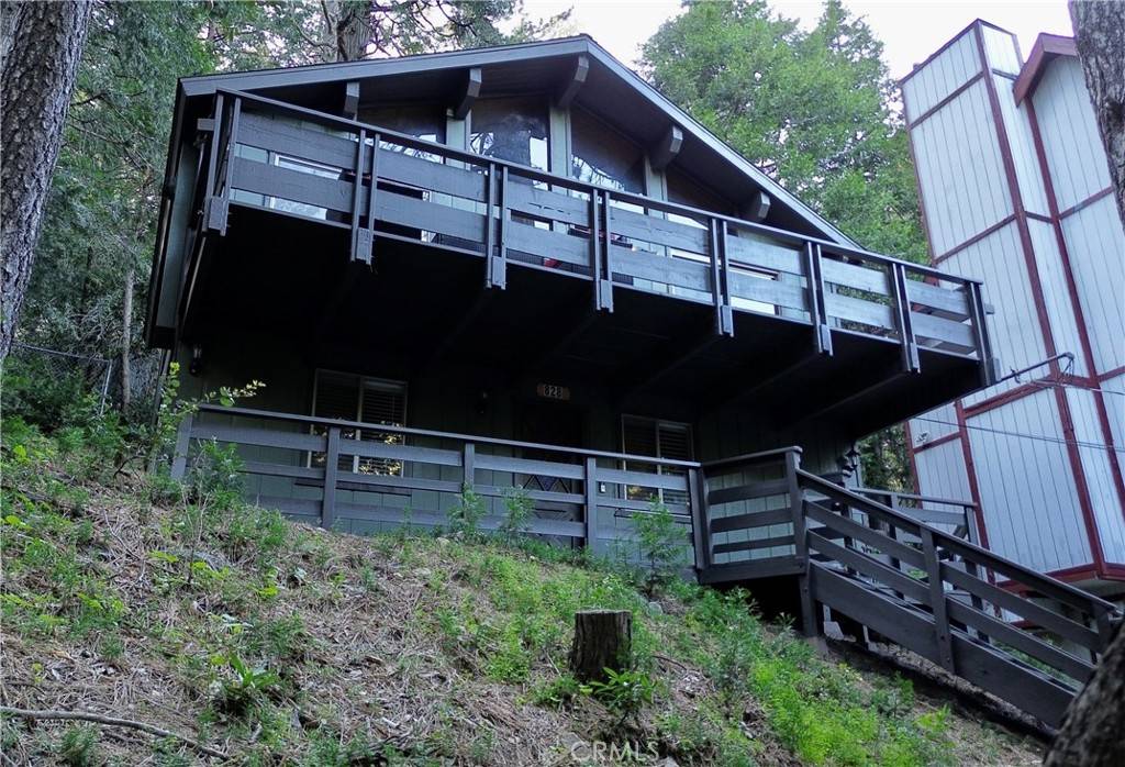 Crestline, CA 92325,828 Fern DR