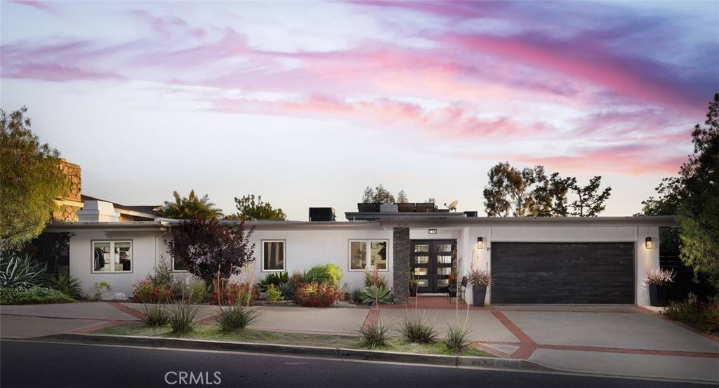 10291 Deerhill Dr., North Tustin, CA 92705