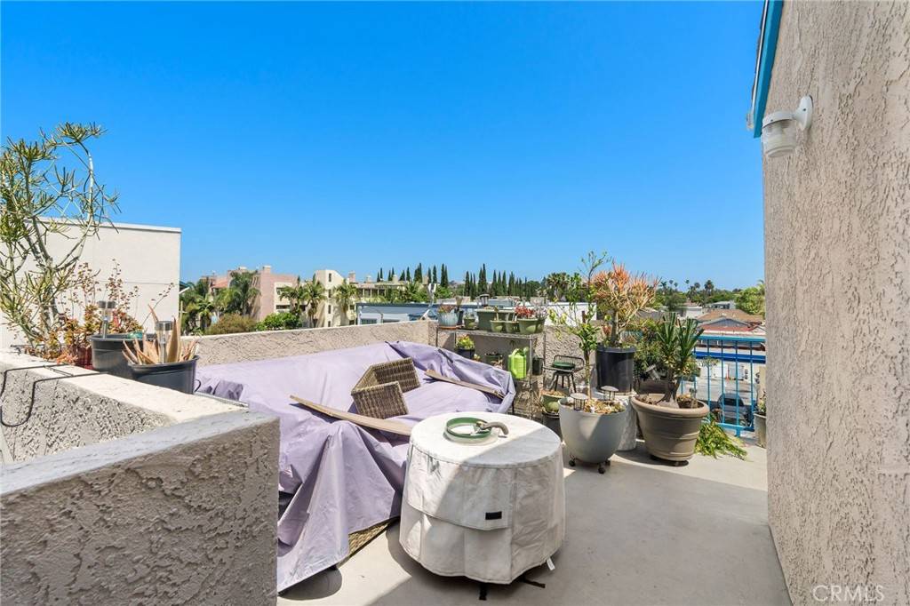 Long Beach, CA 90804,1225 Bennett AVE
