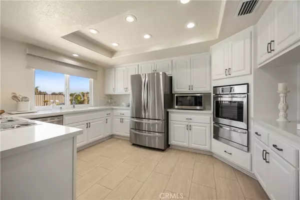 Anaheim Hills, CA 92807,1084 S Burlwood DR