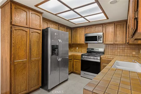 14000 Cerise AVE, Hawthorne, CA 90250