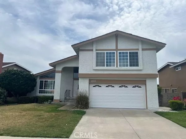 20252 Everglades LN, Huntington Beach, CA 92646