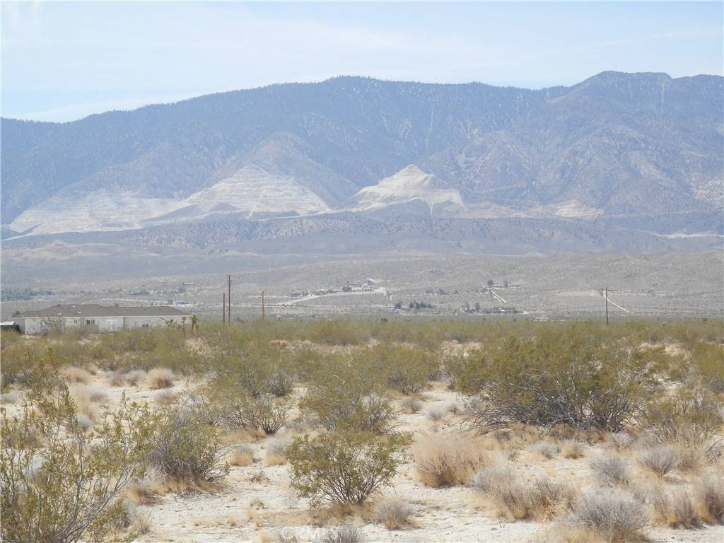 Lucerne Valley, CA 92356,0 Valinda ST