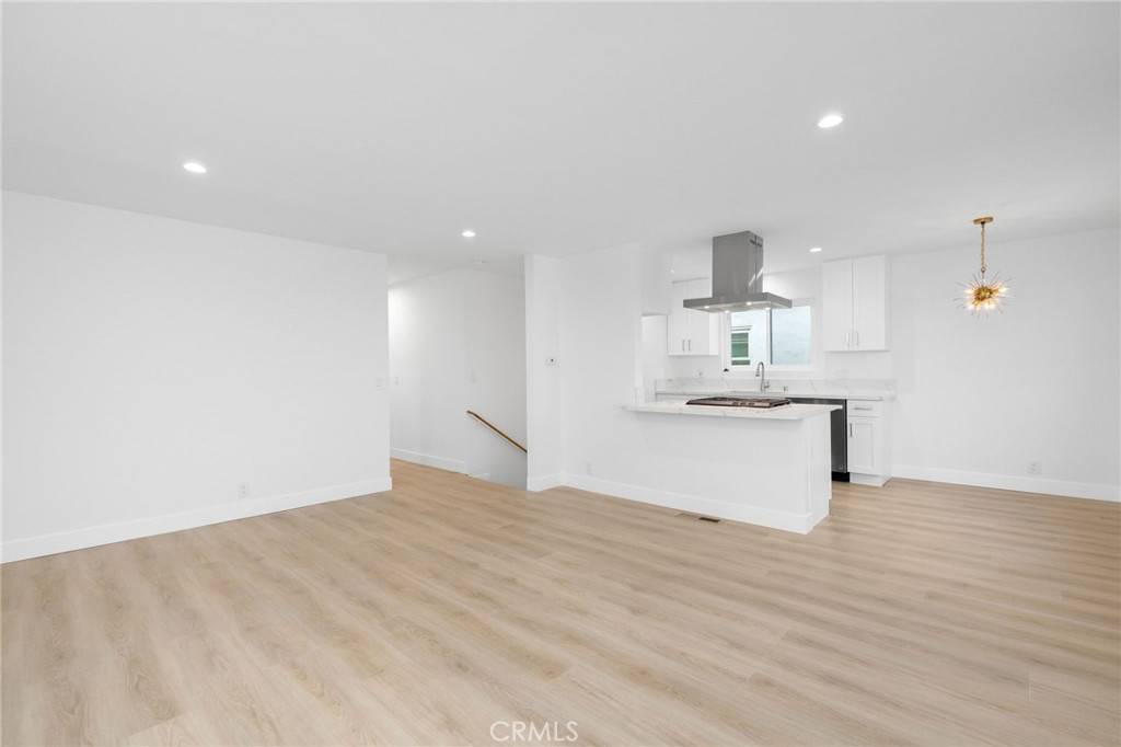 Manhattan Beach, CA 90266,217 43rd ST