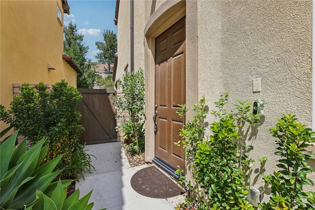 Lake Forest, CA 92630,285 Pinnacle DR