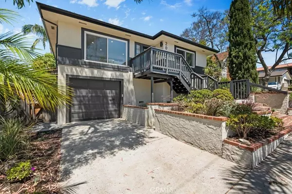 Signal Hill, CA 90755,2043 Raymond AVE