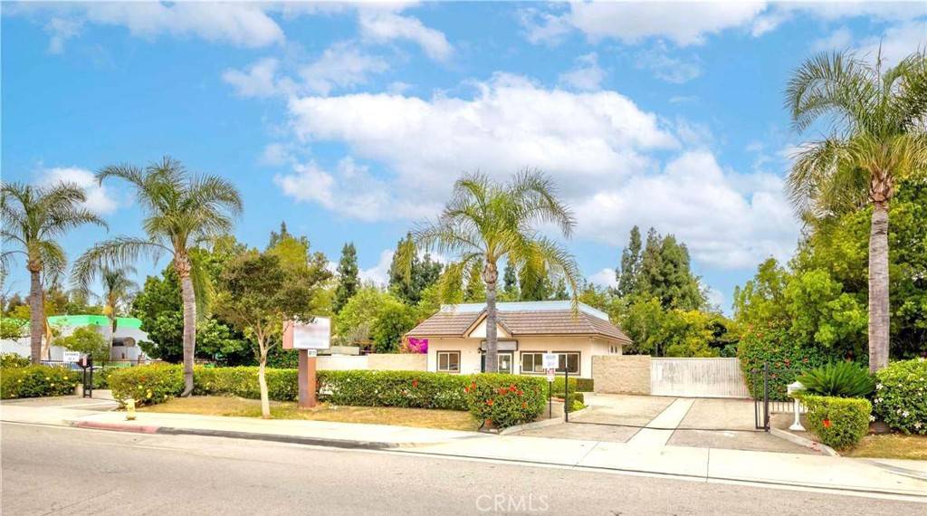Buena Park, CA 90621,8111 Commonwealth AVE