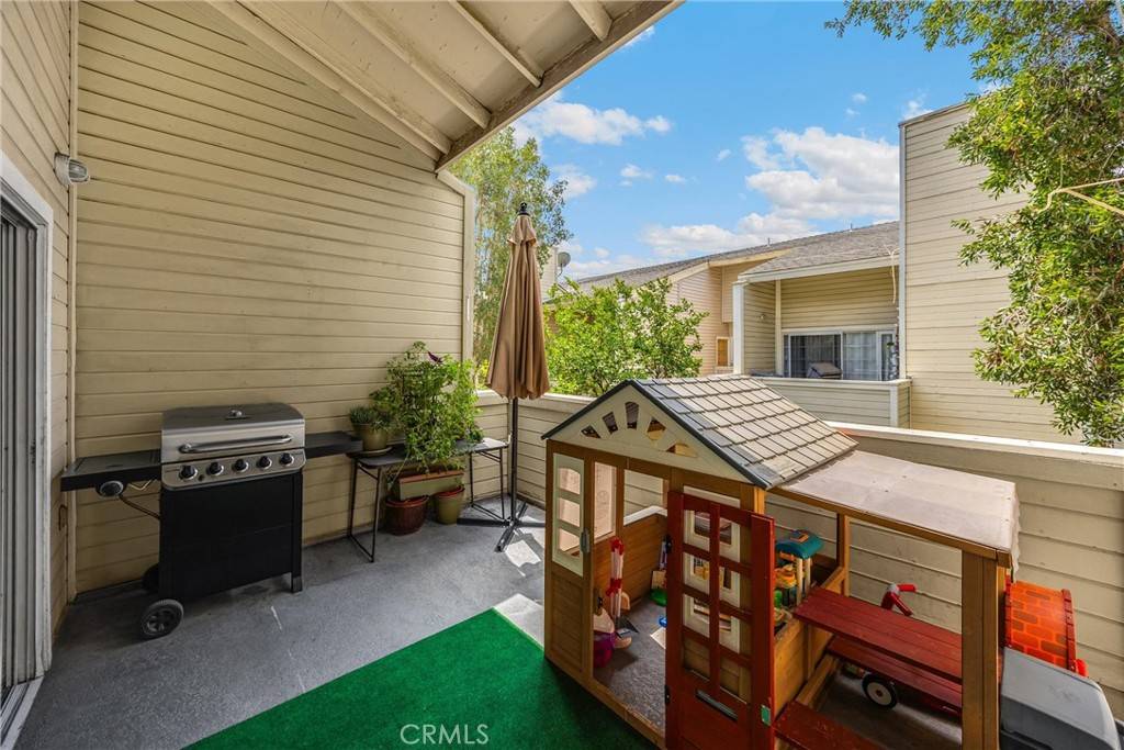 Azusa, CA 91702,777 S Citrus AVE #221