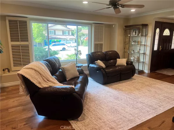 Orange, CA 92867,2902 E Trenton E