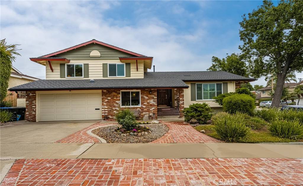 2902 E Trenton E, Orange, CA 92867