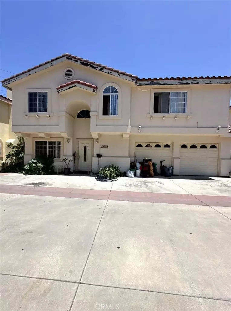 Paramount, CA 90723,8419 2nd ST #2
