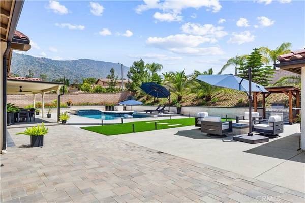 Glendora, CA 91741,288 Shorey DR
