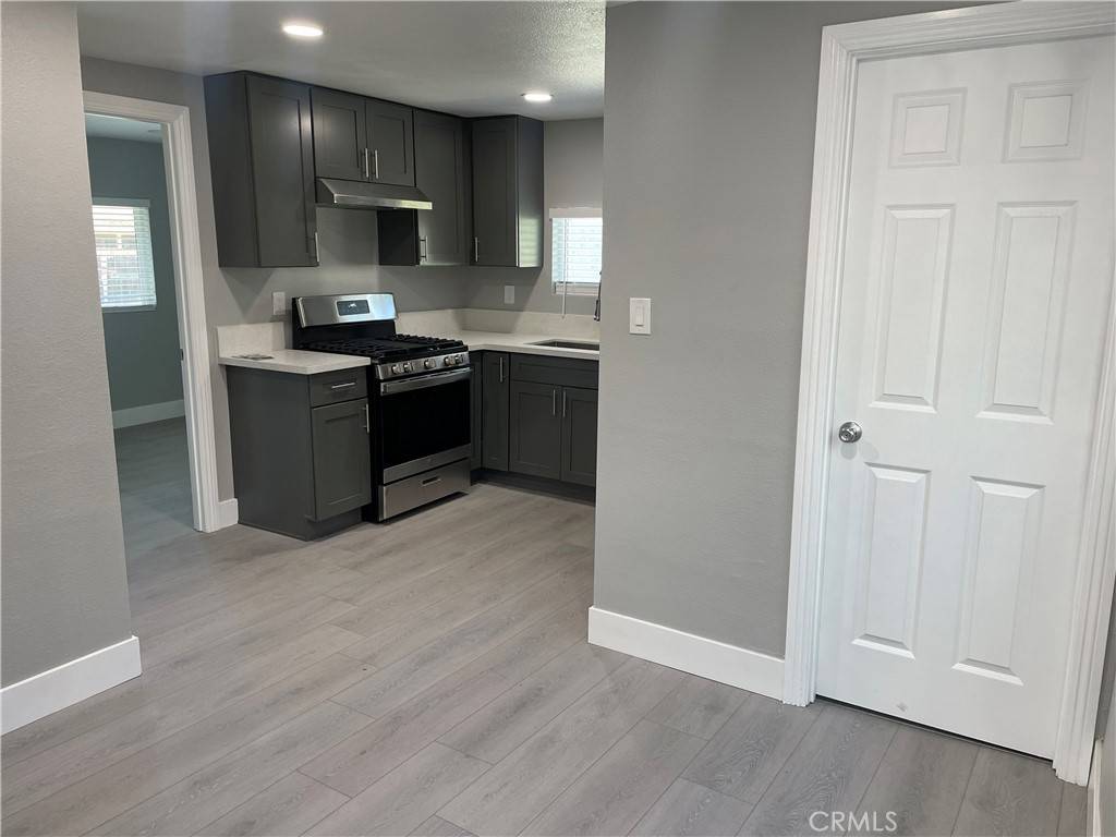 Santa Ana, CA 92703,5009 W 7th ST