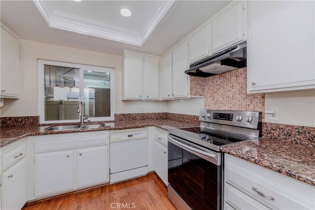 La Mirada, CA 90638,13602 La Jolla CIR #16-C