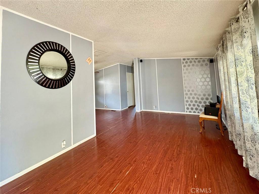 Eastvale, CA 91752,5800 Hamner AVE #287