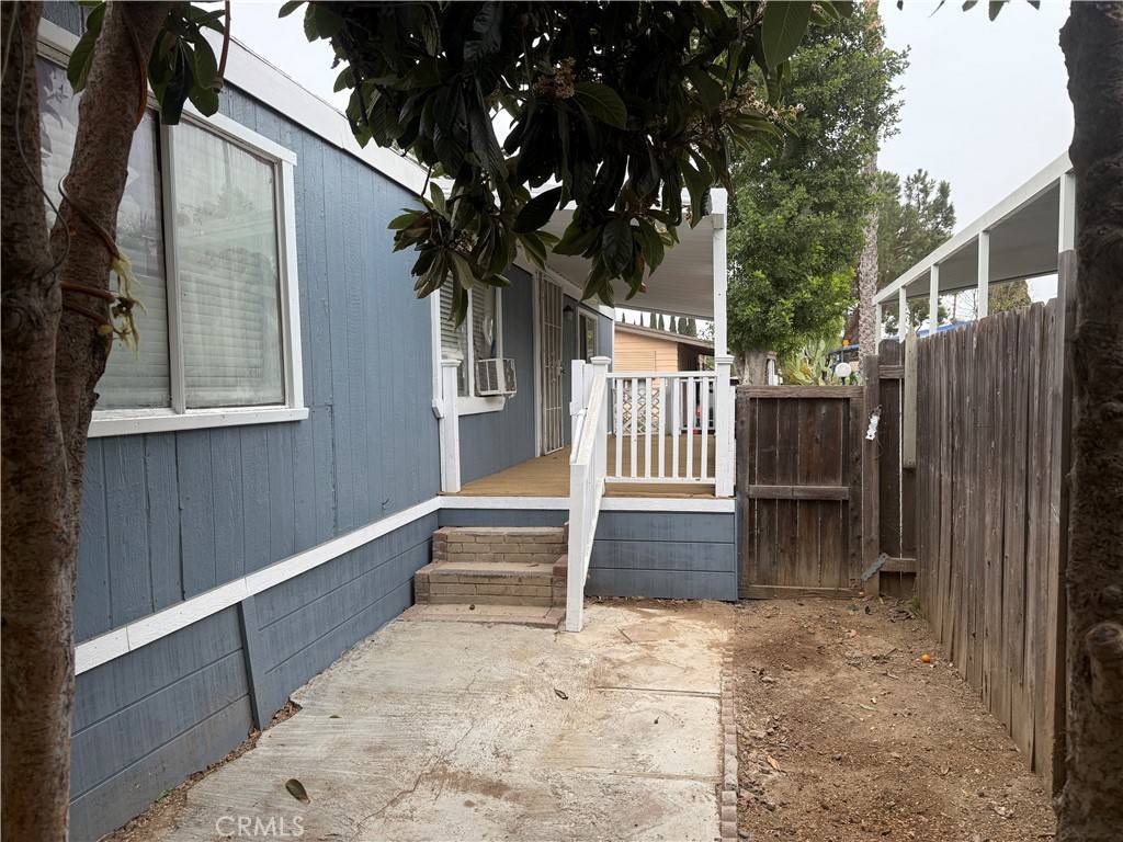 Corona, CA 92882,995 Pomona RD #87
