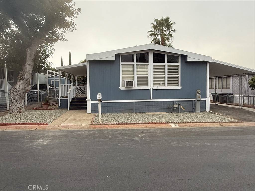 995 Pomona RD #87, Corona, CA 92882