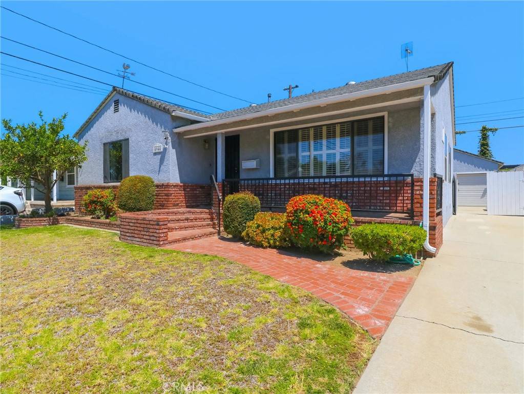 4944 Coke AVE, Lakewood, CA 90712