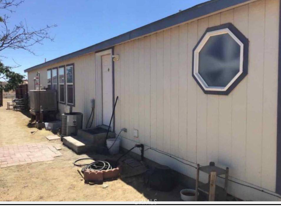 Apple Valley, CA 92308,25926 Outpost RD