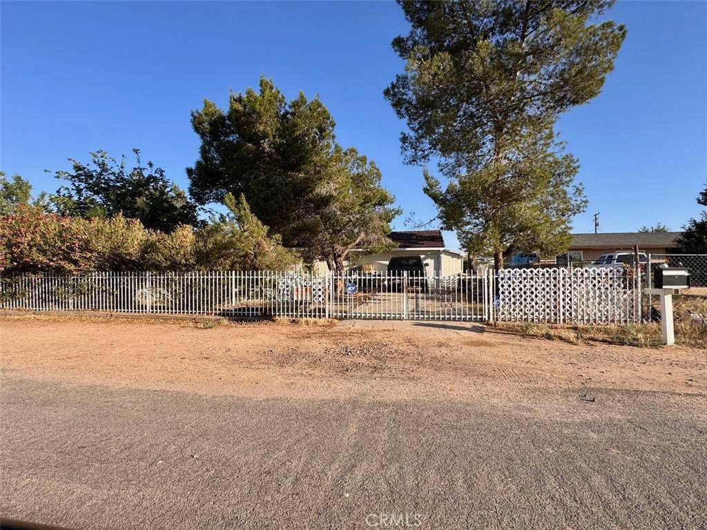 21835 Dotame AVE, Apple Valley, CA 92307