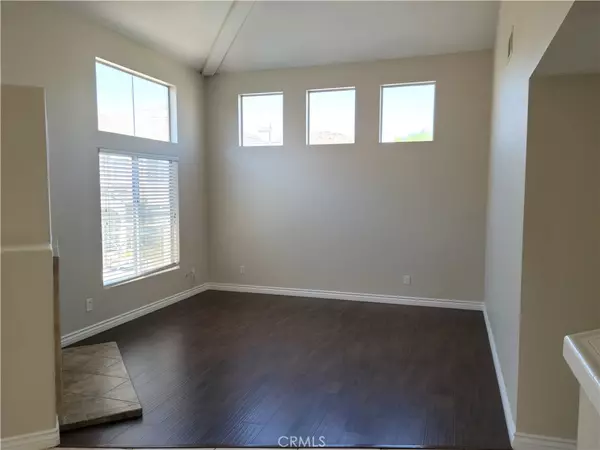 682 Azure LN #1, Corona, CA 92879